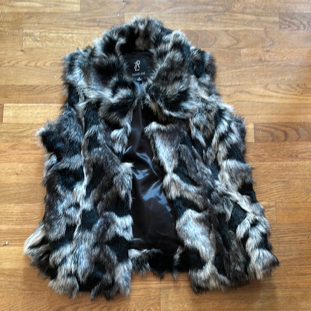 Like new! Rachel Zoe Faux Fur Vest size medium